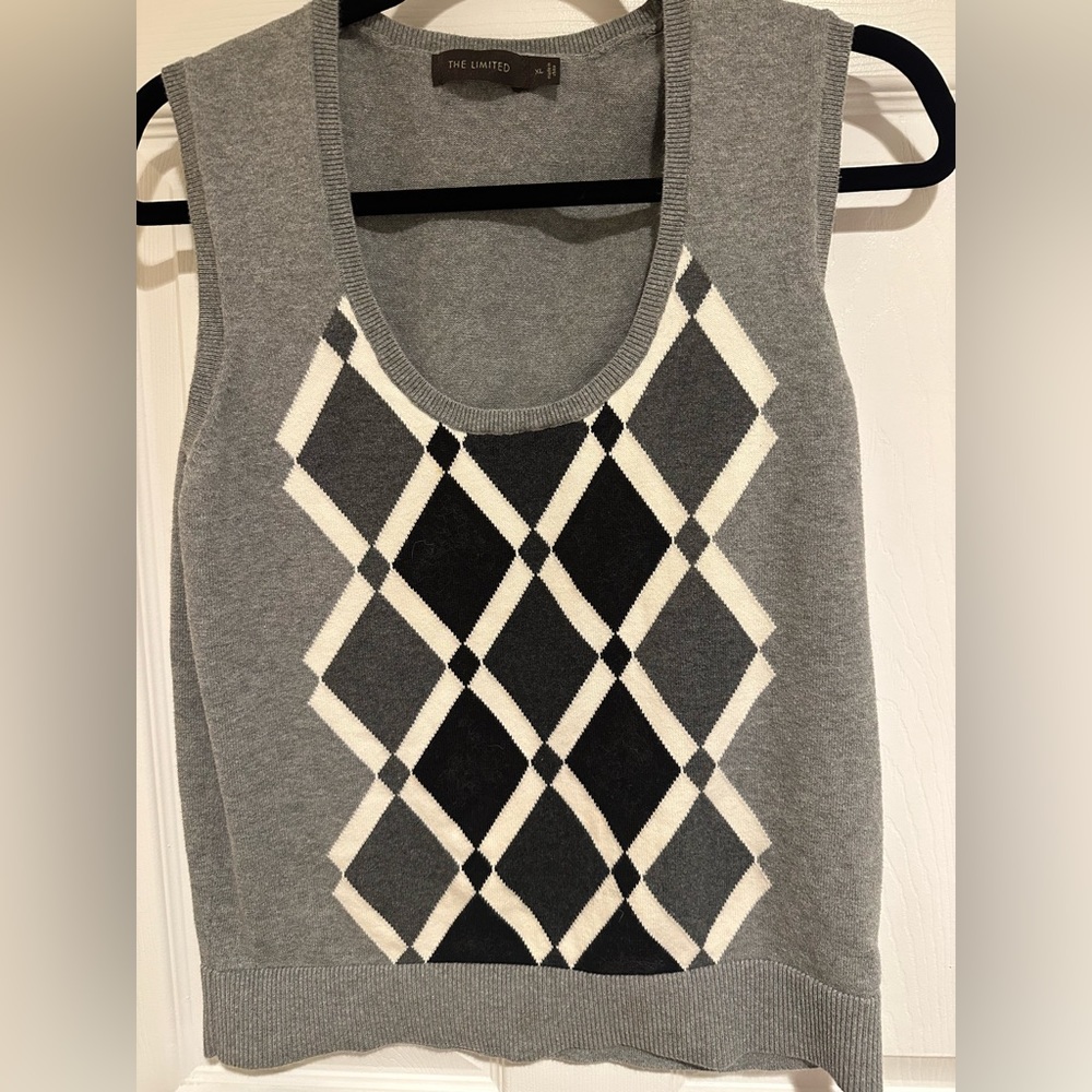 The Limited XL Grey Argyle Sweater vest.